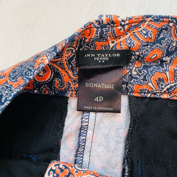 Ann Taylor Signature Shorts Floral Paisley 4P - Picture 3 of 6